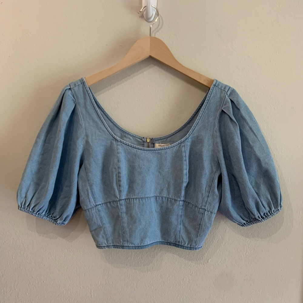 Dizzy Lizzy top